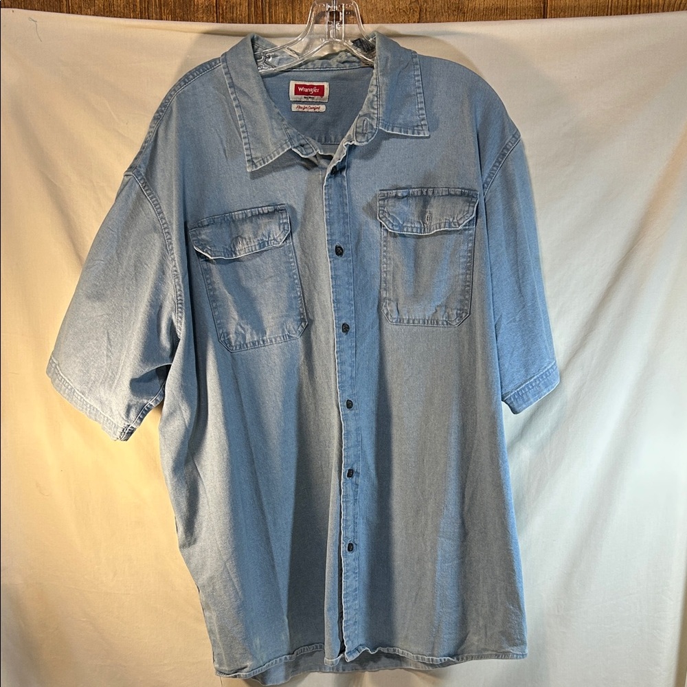 Wrangler Men's Light Blue Casual Shirt